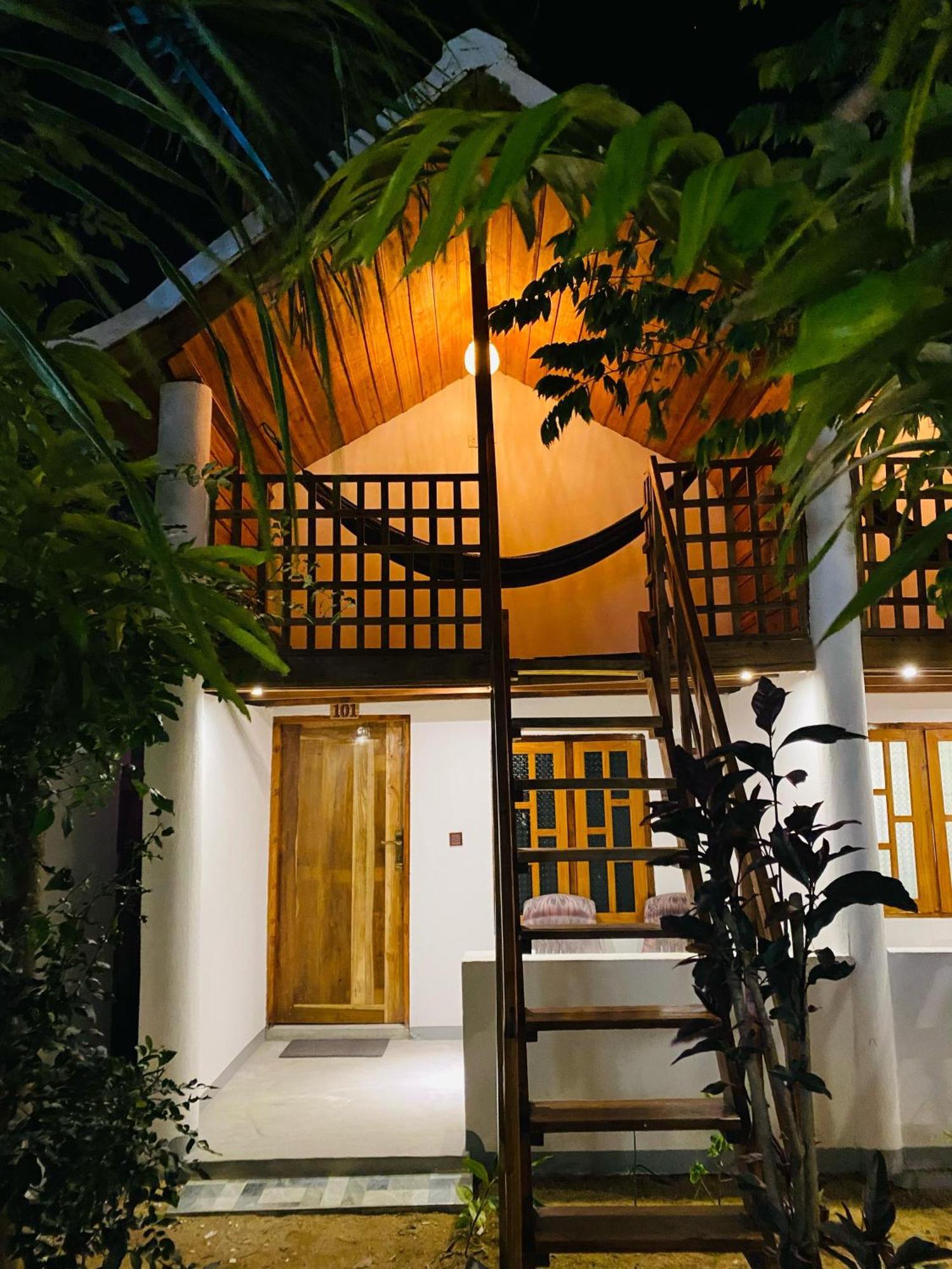 Beach Wave Hotel Baía de Arugam Exterior foto