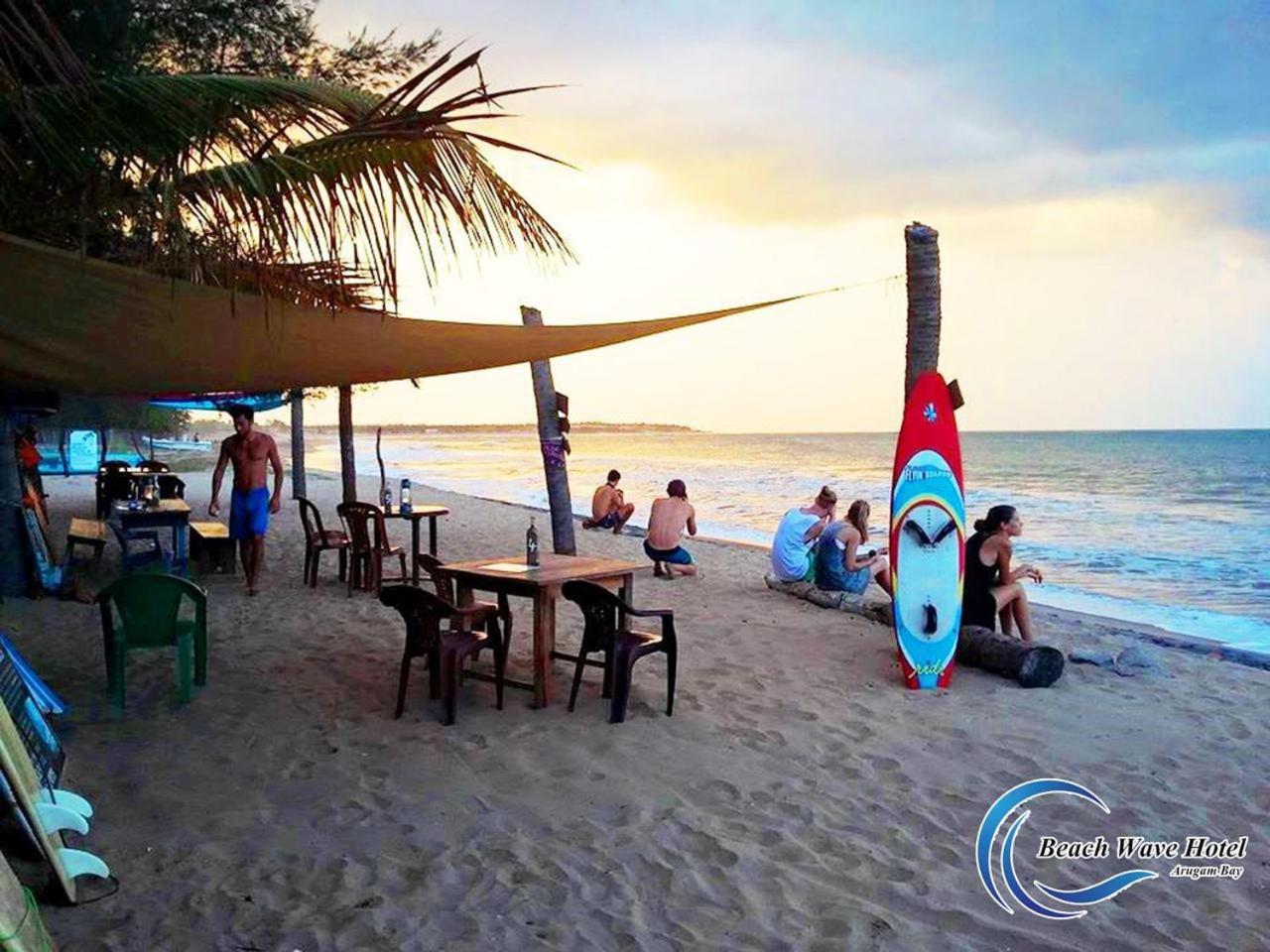 Beach Wave Hotel Baía de Arugam Exterior foto