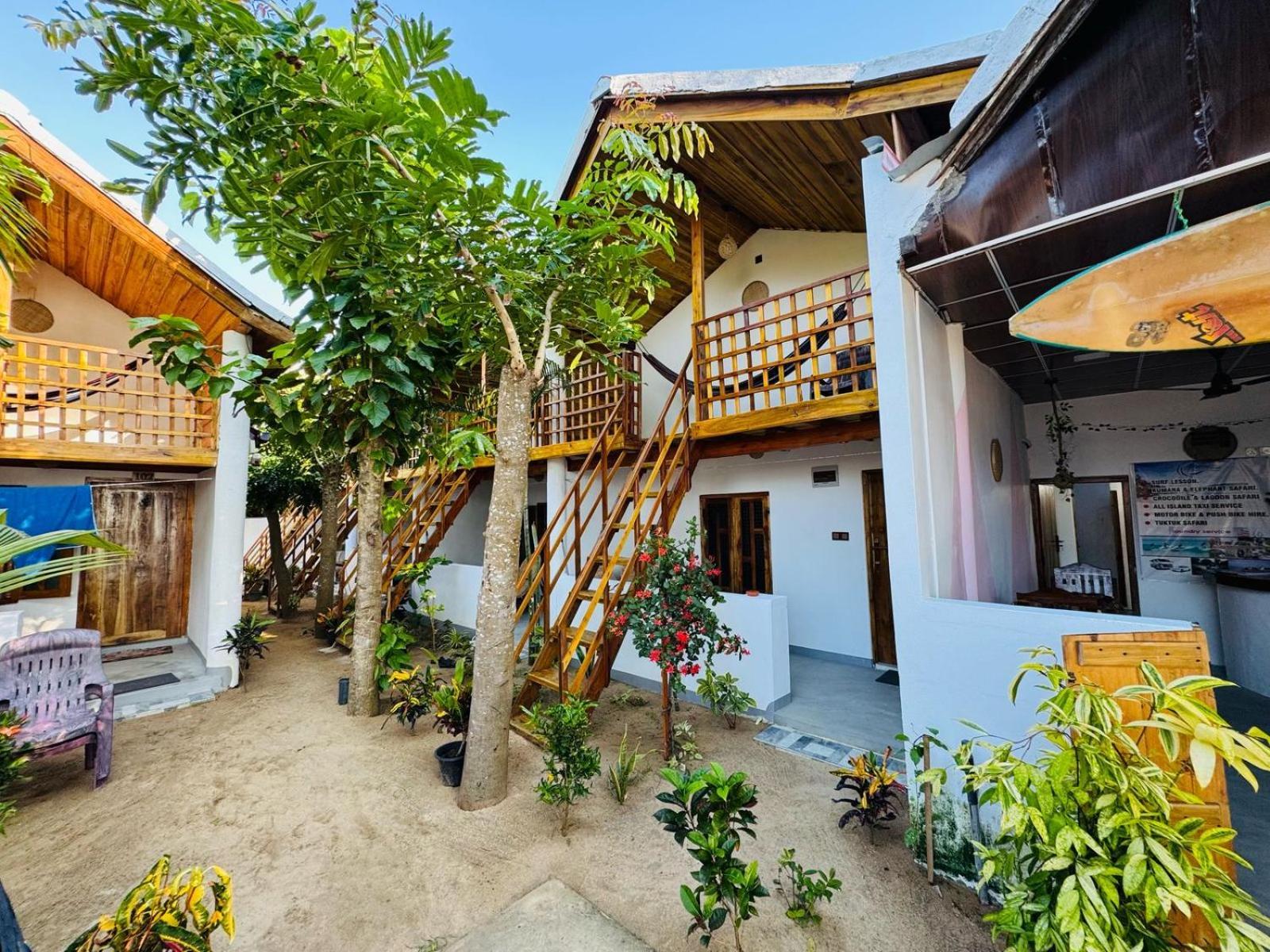 Beach Wave Hotel Baía de Arugam Exterior foto
