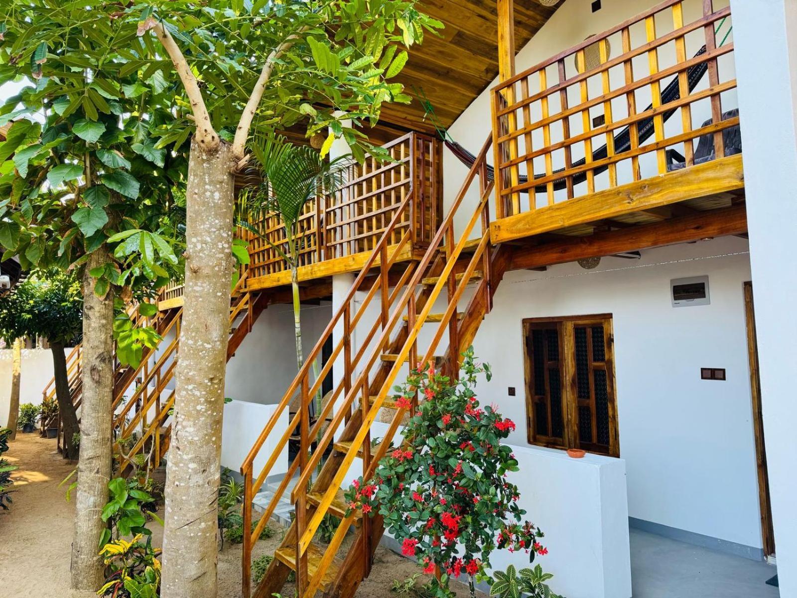 Beach Wave Hotel Baía de Arugam Exterior foto